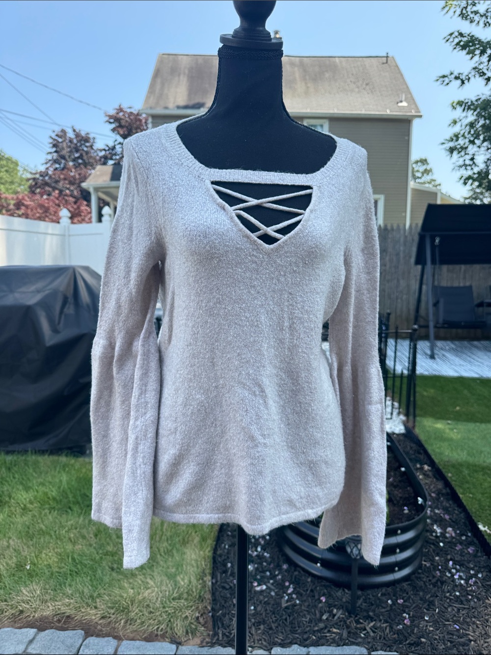 American Eagle Outfitters Light Taupe Crisscross V-Neck Sweater